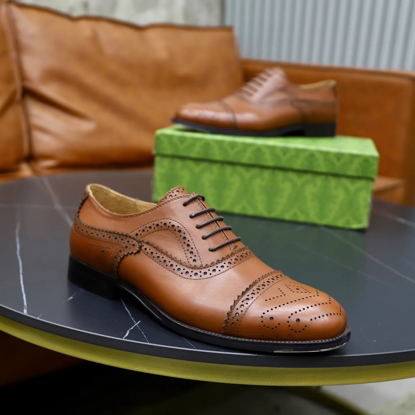 Men's shoes 💰660💰🙅‍♂️🙅‍♂️🙅‍♂️Niuli Brand: Gucci GuCCI Standard code: Men's code 39-44 (45 can be customized) Grade: Same style as the official website Original quality Material: Original cowhide surface Comfortable cowhide lining Original outsole Style category: Men's fashionable casual leather shoes Distinguished big-name luxury elements, top luxury Color: actual picture color